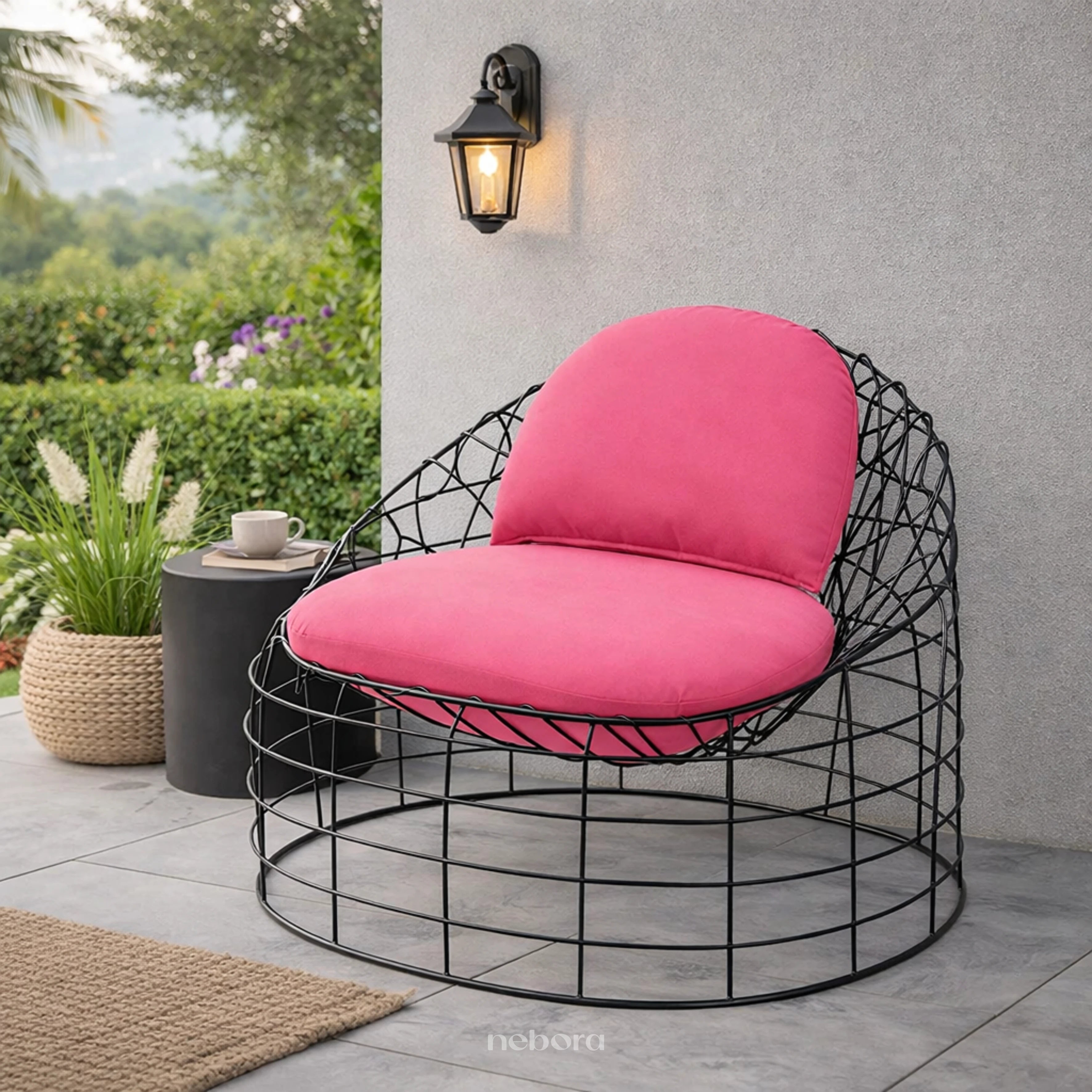 Viona Outdoor Lounge Chair Black | Lounge Chair - Nebora