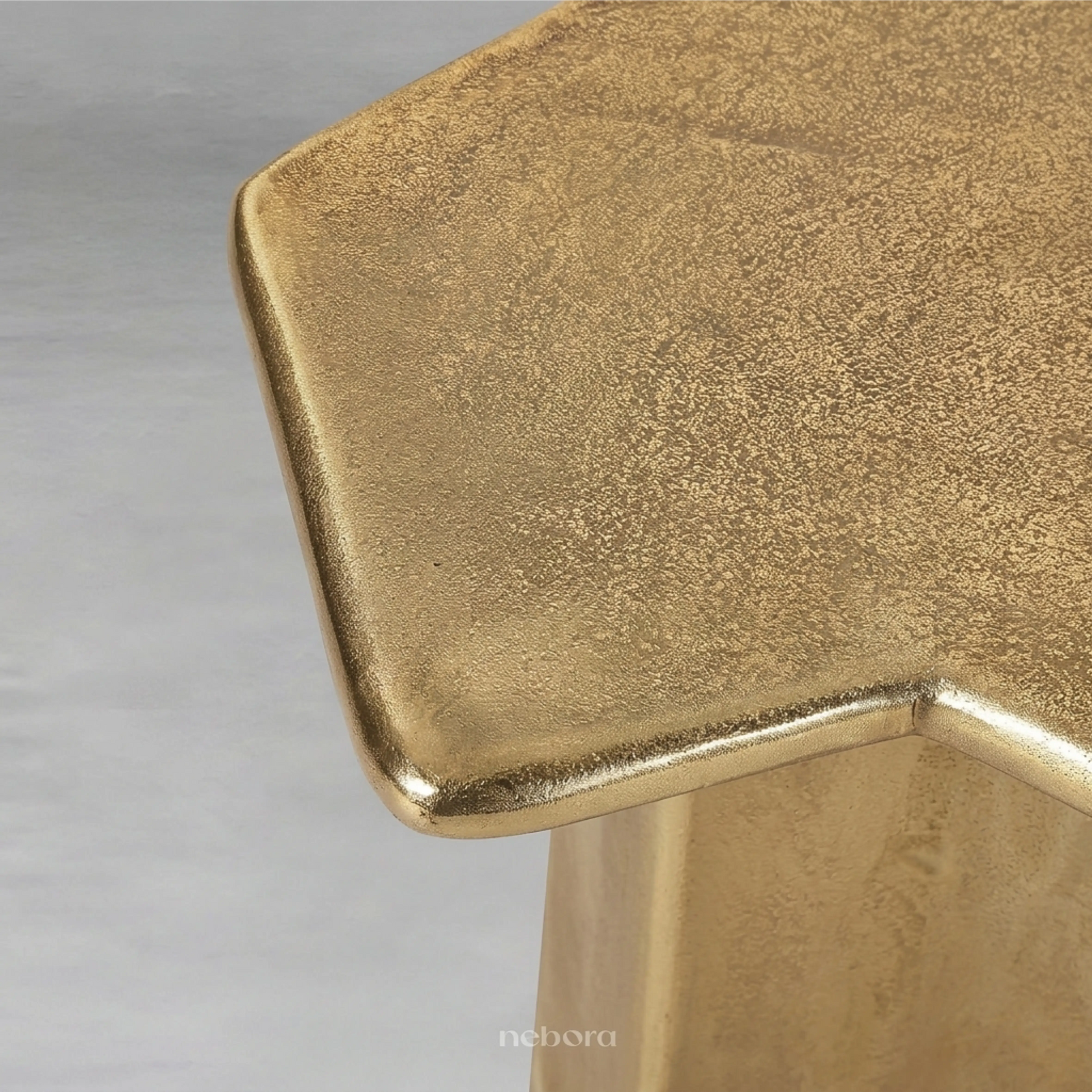 Stela Side Table Gold | Side Tables - Nebora