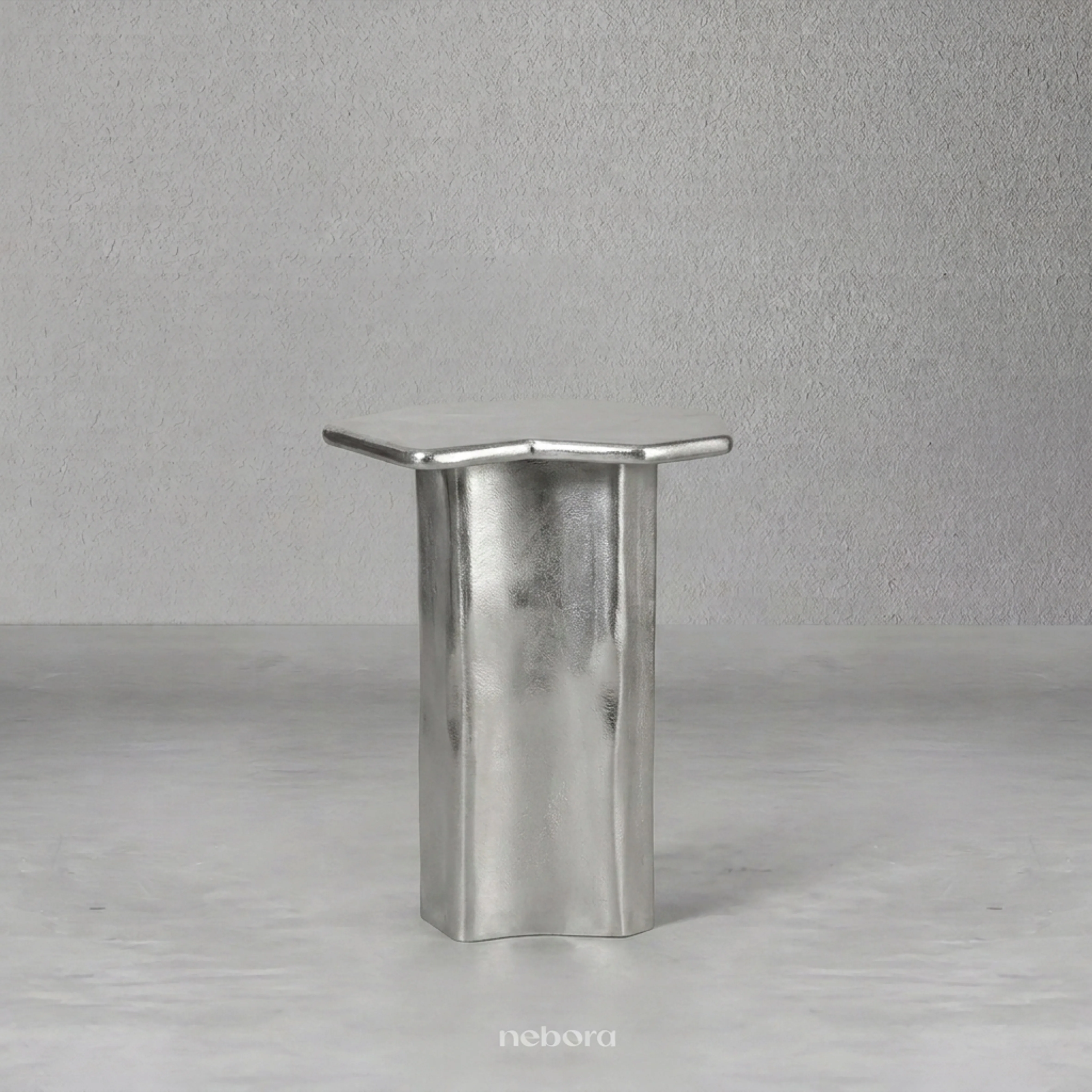 Stela Side Table Silver | Side Tables - Nebora