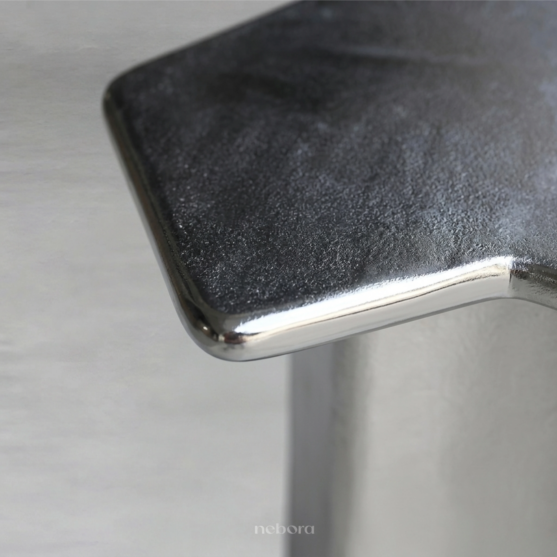 Stela Side Table Silver | Side Tables - Nebora