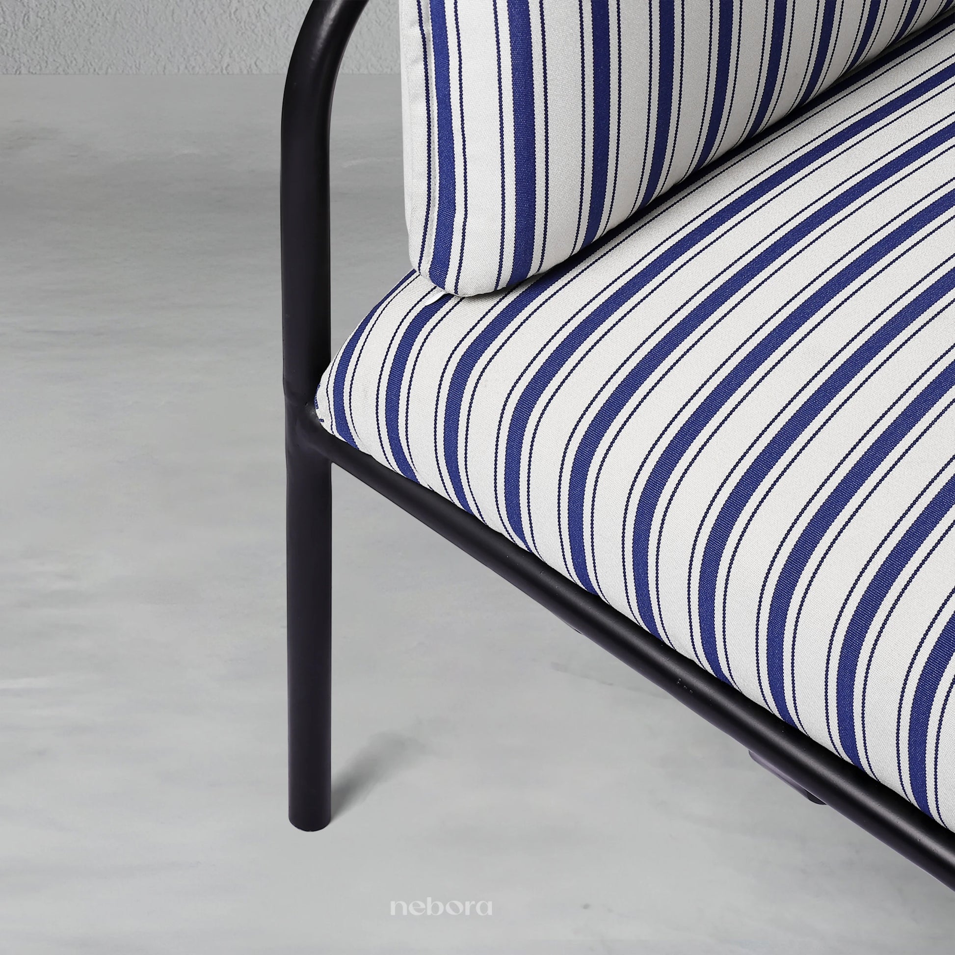Como Outdoor 2 Seater Sofa | Sofas - Nebora